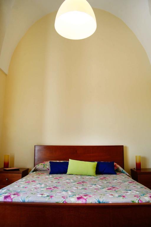 Bed and Breakfast Le Tre Civette Лечче Екстер'єр фото